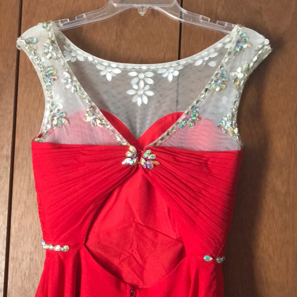Dress - Picture 3 of 4